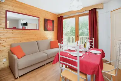 Hameau 2 211 - Spa & Piscine appartement 6 pers