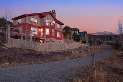 Creekside Escape: 4 Br / 4 Ba maison à Breckenridge, pour 10 personnes