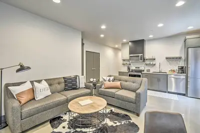 Image de Nouveau! Elkhart Lake Townhome - 20 mi Ă Sheboygan!