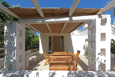 Image de \"Dimora Torre Bianca\": \"au coeur de la \"plaine des oliviers\"