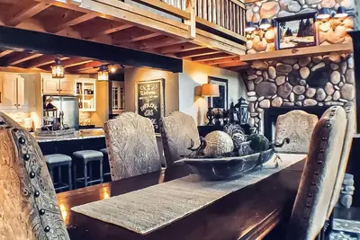 Image de Le Rustic Barr Oak Lodge Retreat est un endroit paisible pour se détendre et se ressourcer