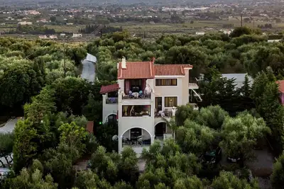 Image de Vue unique Villa près de la ville