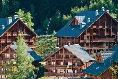 Image de Appartement de montagne au pied des pistes | Accès piscine + sauna