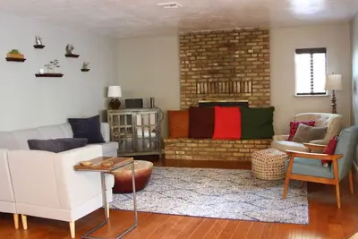 Image de Incredible Adventure Home Base!