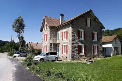 Image de Gite les Granites avec balcon donnant sur le lac
