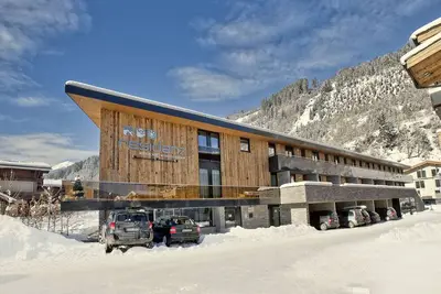 Image de appartement luxueux à proximité immédiate de la station inférieure