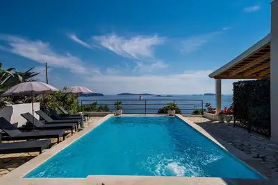 Image de Apartments Villa Made 4u - Appartement 4 Chambres de Luxe avec Terrasse et Vue sur la Mer