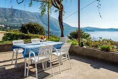 Image de Guest House Fontana - Appartement 2 chambres avec terrasse et vue mer