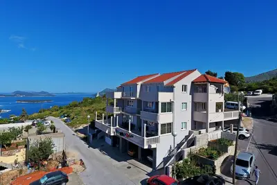 Image de Apartments Villa Dadić - Appartement de luxe 2 chambres avec deux terrasses et vue sur la mer A4 + 2 - Apt 9