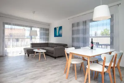 Image de Apartments Dva Galeba - Appartement 1 chambre avec terrasse de jardin (202)