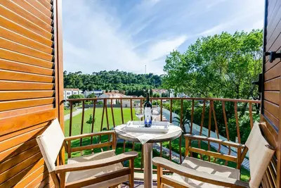 Image de Apartments Mali Paradiso - Studio Confort avec Balcon et Vue sur la Piscine