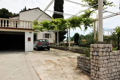 Image de Apartments Marin - Appartement 4 chambres avec balcon et vue sur le jardin