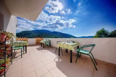 Image de Apartments Bruna Lastovo-Appartement Supérieur 1 Chambre avec Balcon et Vue sur la Mer-Zeleni