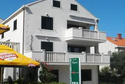 Image de Apartments Logoš - Appartement 1 Chambre Premium avec Balcon et Vue sur la Mer (Apt D)