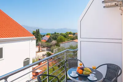 Image de Apartments Island Beat - Appartement 2 Chambres avec Balcon et Vue sur la Mer (A2) (St)