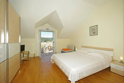 Image de Appartements Villa Rose - Studio Standard avec Terrasse et Vue sur la Mer (A2 bijeli)