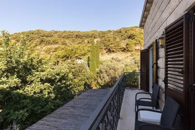 Image de Chambres Villa Bašica - Chambre Double Confort avec Balcon et Vue sur la Mer (Soba 3)