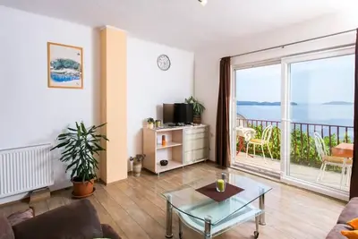 Image de Guest House Fontana - Appartement 2 chambres avec balcon et vue sur la mer