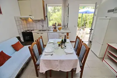 Image de Apartments Neven - Studio avec Terrasse et Vue Partielle sur la Mer (A3)