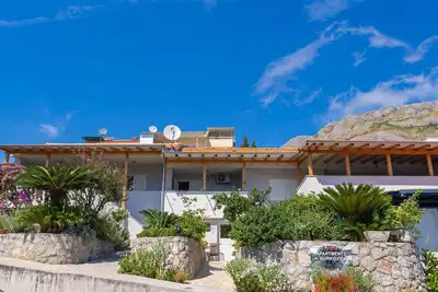 Image de Apartments Djurkovic - Appartement 2 Chambres avec Terrasse Commune et Vue sur la Mer