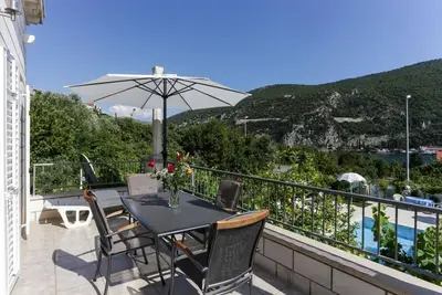 Villa Celenca - Appartement Supérieur 2 Chambres avec Balcon et Vue sur la Mer - A2
