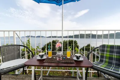 Image de Apartment Giovani - Appartement 2 Chambres avec Balcon et Vue sur la Mer