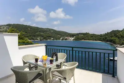 Image de Apartments Posta - Appartement 1 Chambre avec Terrasse et Vue sur la Mer - Apartman 5