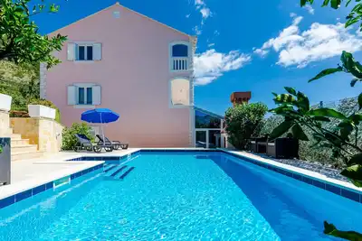 Image de Villa Mateo - Appartement 3 chambres avec terrasse et piscine privée
