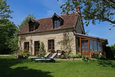 Image de Charme XIXe, équipements modernes et nature préservée près du Haras du Pin, perfect for families