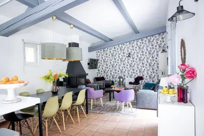 Image de Maison indépendante top déco >10 couchages, jardin privatif, bbq, piscine