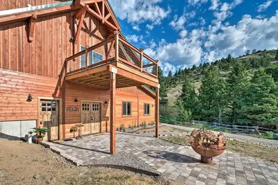Image de Nouveau! Custom Livingston Apt. w / balcon + Mtn. Les vues