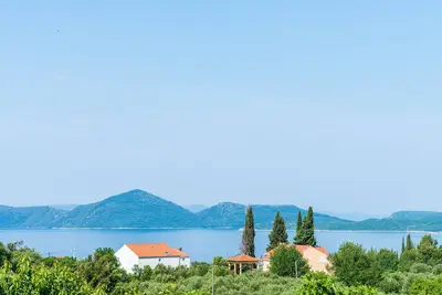 Image de Apartment & Rooms Maždin - Appartement 1 chambre avec balcon et vue sur la mer