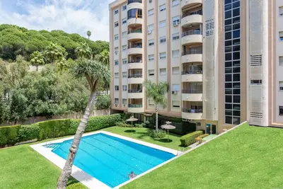 Image de Appartement central \"Marbella Suites\" près de la plage avec piscine, terrasse et climatisation