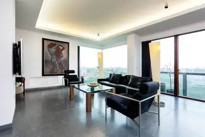 Image de Bright Impressive 2br 10th Penthouse avec vue sur Londres à Hoxton, par Veeve