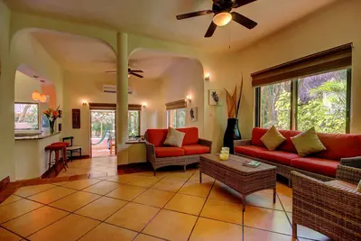 Image de Belle et relaxante villa de jardin