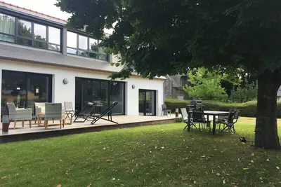 Image de Belle maison d'architecte à 400 mètres-5’ à pied de la plage et du sent. côtier