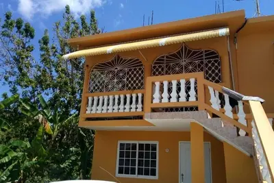 Image de Son Walcott comme à la maison
