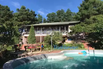 Image de Villa de la forêt de pins de Bachlien