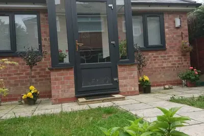 Magnifique bungalow dans un joli jardin Renseignez-vous pour plus de détails