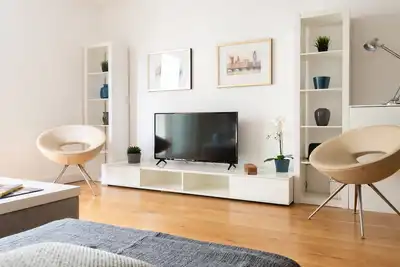 Image de Fabuleux 3 chambres 2 salles de bain près de la gare Victoria