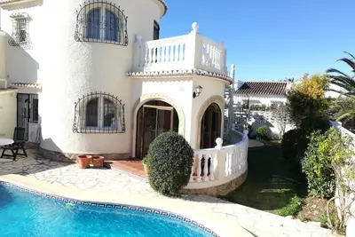 Image de Amplia villa con piscina privada para 8 personas