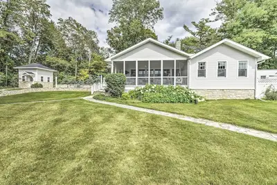Image de Nouveau! Ephraim Home w / Yard - Marchez jusqu'au lac Michigan!