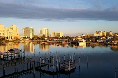 Image de Clearwater Beach 4/3 Luxury Waterfront Townhouse - Unité souhaitable près de la piscine!