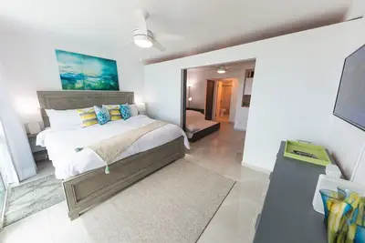 Image de Esj Towers (Mare) 1 Bd. Ph Ocean View Lux top location, Designer apt. Magnifique!