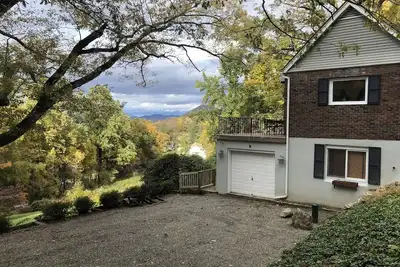 Image de Bear Mountain House.