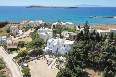 Image de Kikis appartments golden beach boutari paros vous offre des moments de detente