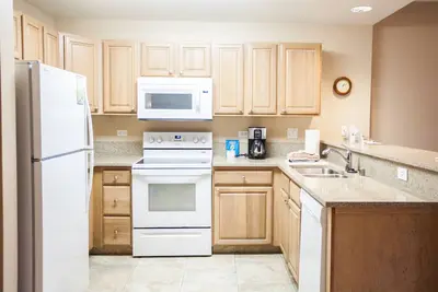 Image de Lawai Beach Resort ~ 2b sur la rive sud ensoleillée de Kauai ~ En face de la plongée en apnée!