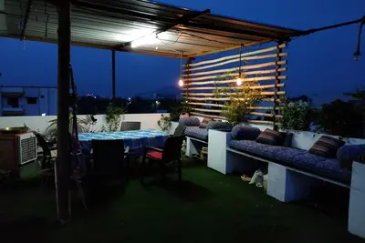 Image de The Blue House Ground Appartement avec jardin sur le toit