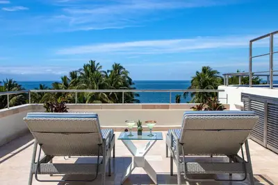 Image de Nitta 2 chambres Fantastic Ocean Views w / piscine et immense terrasse