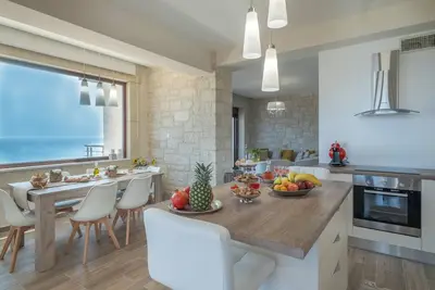 Image de ★ Villa de luxe privée 3 chambres - Promenade à la plage ★
